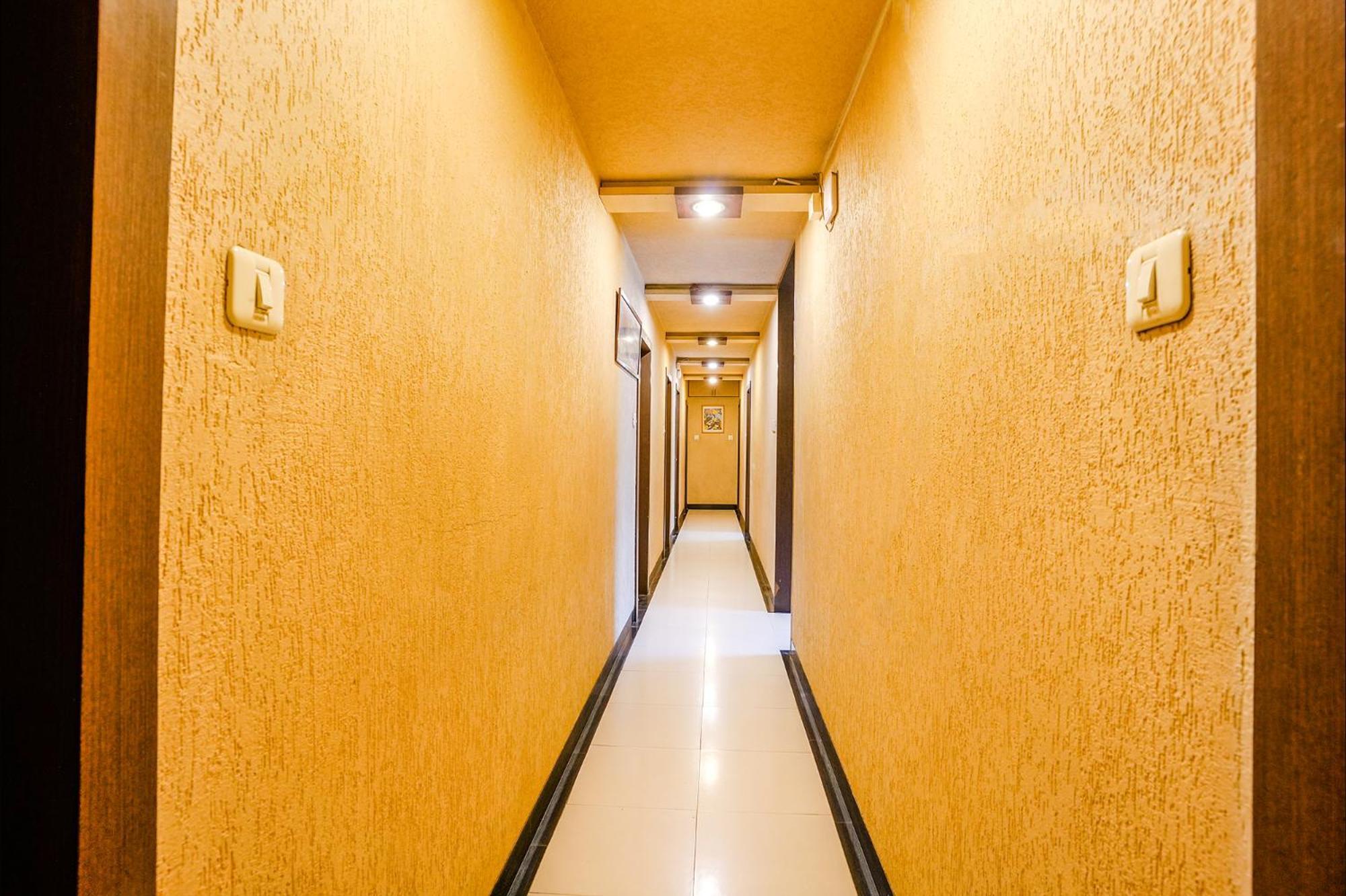 Fabhotel Samrat Nashik Eksteriør billede
